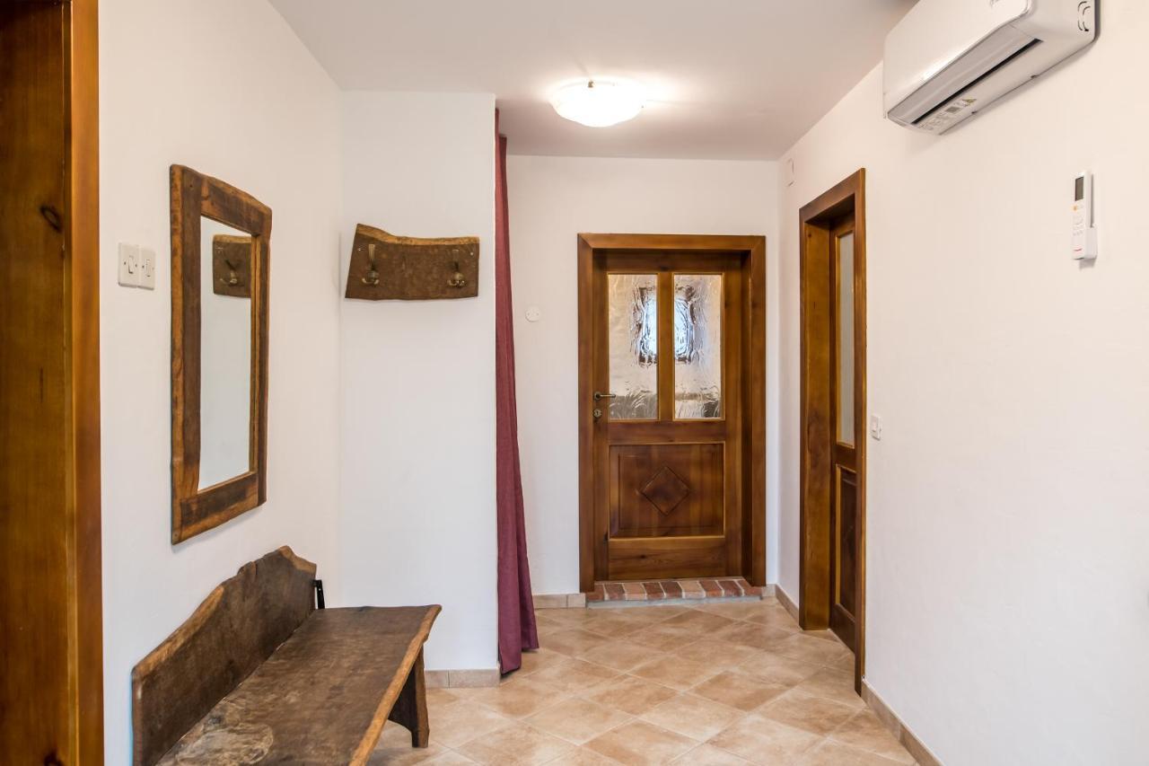 Seki Sest Villa Socerga Exteriör bild